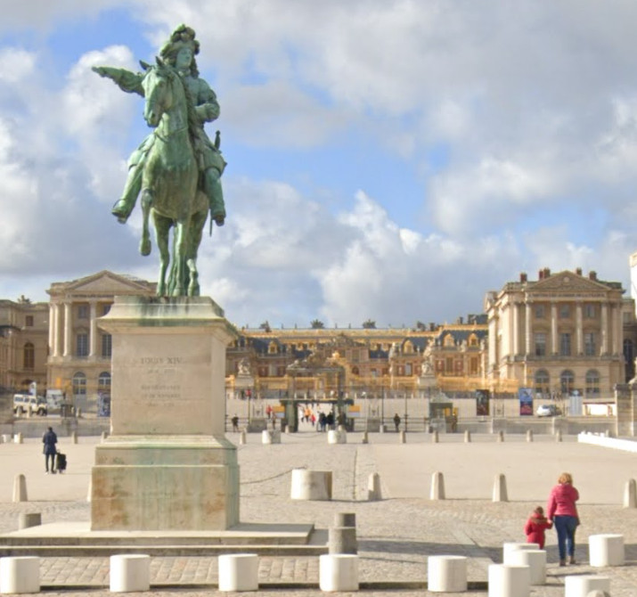 Statue of Louis XIV