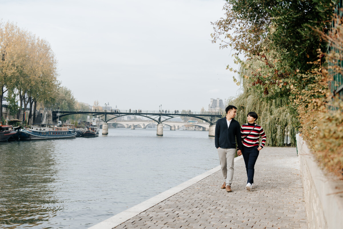 Couple vacation photoshoot at Seine River by Eny Therese Photography