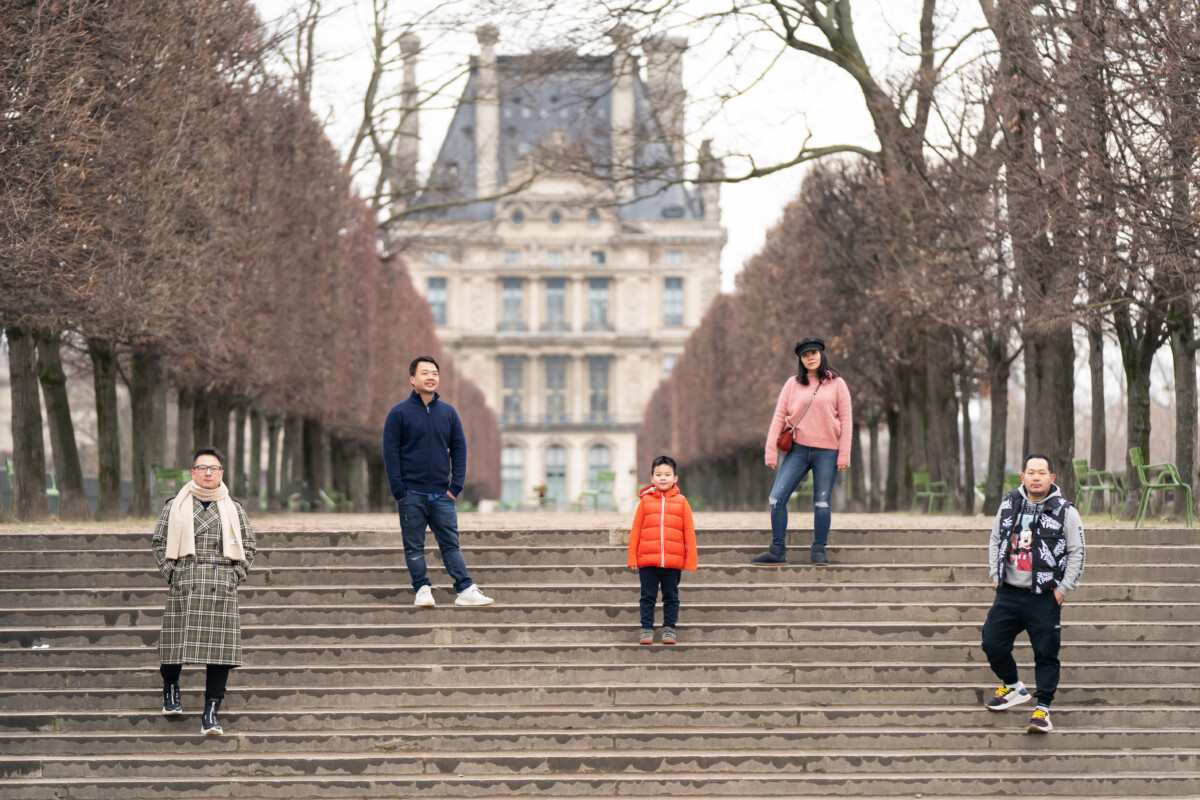 Family Photoshoot at Tuilleries Garden Paris by Eny Therese Photography