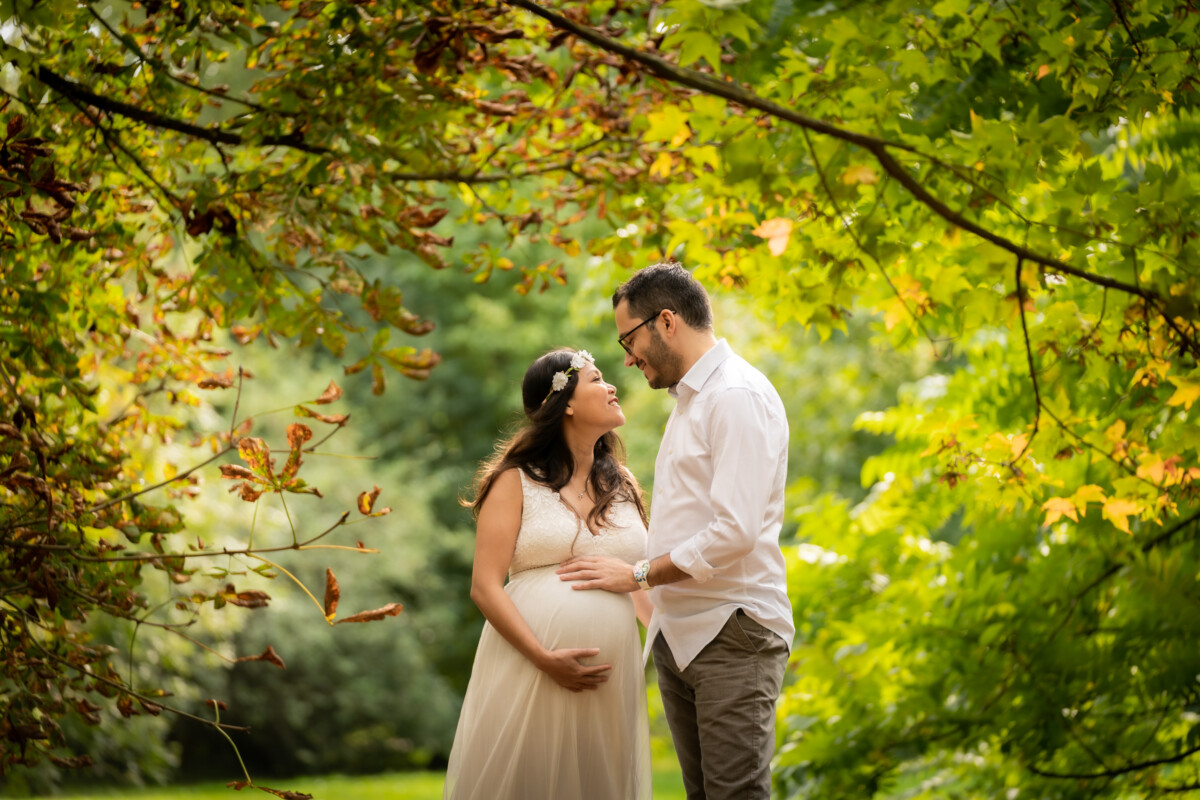 Maternity / pregnancy photoshoot at Marie Antoinette Hamlet Versailles by Eny Therese Photography