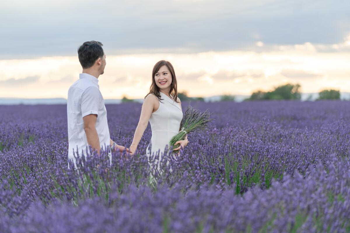 Honeymoon at Lavender field Valensole photoshoot Eny Therese Photography