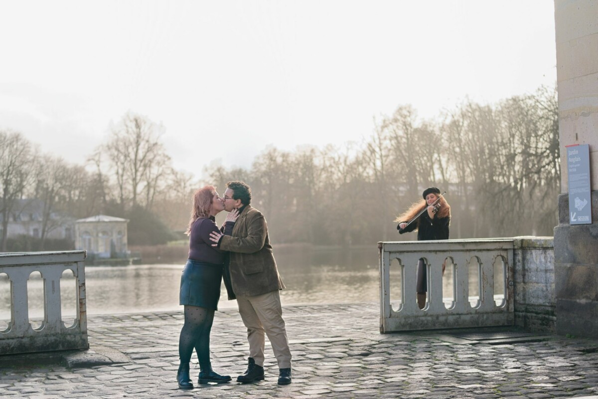 Surprise proposal in Fontainebleau France by Eny Therese Photography