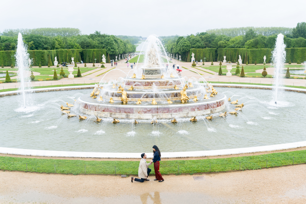 Surprise Proposal at Latona fontaine Versailles