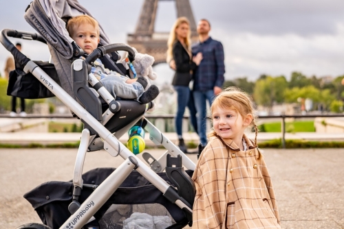 Family photo tour InMyCar Trocadero Paris by Eny Therese photography