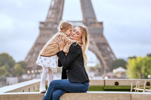 Family photo tour InMyCar Trocadero Paris by Eny Therese photography