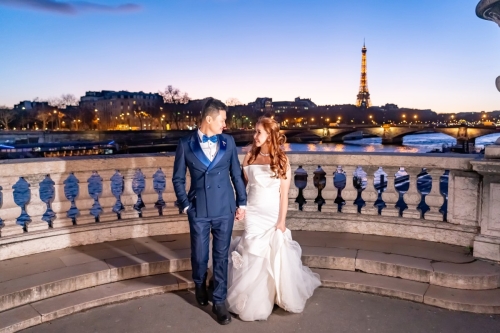 Prewedding night photoshoot in Paris by Eny Therese Photography