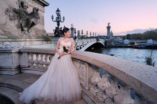 Prewedding in Paris at Pont Alexander III