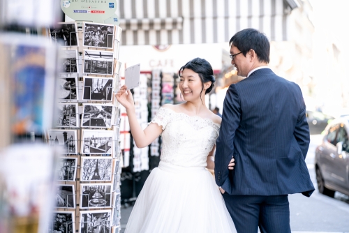 postcards in Paris Wedding photoshoot by Eny Therese photography